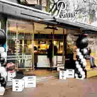 NIEUW op Horecaspot 👀⁠⁠
⁠⁠
🍽 Pomms' - Kiosk⁠
📍 Rotterdam (Coolsingel)⁠
✔ Verhuur vastgoed⁠ & verkoop bedrijfsexploitatie⁠
⁠
Meer info? Brochure of bezichtiging aanvragen? ⁠
🔗 in bio