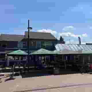 NIEUW op Horecaspot 👀⁠⁠
⁠⁠
🍽 Horecabedrijf met -vastgoed en woning⁠
📍 Rolde⁠
✔ Verkoop vastgoed⁠ & verkoop bedrijfsexploitatie⁠
⁠
Brasserie De 3 Heeren is gevestigd op de hoek van de hoofdstraat en het winkelcentrum van Rolde.⁠
⁠
Zowel het pand als de exploitatie wordt te koop aangeboden.⁠
⁠
Meer info? Brochure of bezichtiging aanvragen? ⁠
🔗 in bio