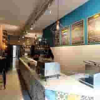 NIEUW op Horecaspot 👀⁠⁠
⁠⁠
🍽 Bezorg- en afhaalzaak ⁠
📍 Amsterdam⁠ (Oud-West)⁠
✔ Verhuur vastgoed⁠ & verkoop bedrijfsexploitatie⁠
⁠
⁠Deze mengformule is gelegen in het populaire stadsdeel Oud-West, aan de drukke Kinkerstraat. De Kinkerstraat kenmerkt zich als een echte winkel- en horecastraat met lifestyle winkels en horecazaken.⁠
⁠
Meer info? Brochure of bezichtiging aanvragen? ⁠
🔗 in bio