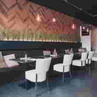 NIEUW op Horecaspot 👀⁠⁠
⁠⁠
🍽 Cafetaria ⁠
📍 Ede⁠
✔ Verhuur vastgoed⁠ & verkoop bedrijfsexploitatie⁠
⁠
Friterie de Hooghe Heeren is in 2020 vanuit een passie voor ambachtelijke friet ontstaan. Het bedrijf is volledig verbouwd en opnieuw ingericht. ⁠
⁠
De friterie is ingericht voor consumptie ter plaatse en heeft binnen een capaciteit van 22 zitplaatsen en op het terras 36 zitplaatsen. ⁠
⁠
Meer info? Brochure of bezichtiging aanvragen? ⁠
🔗 in bio