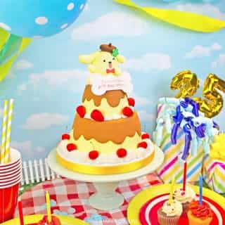 Let's celebrate our pudding-loving Friend of the Month with a Pompompurin 25th Anniversary cake! 🍮 Visit the link in bio for the sweet recipe by @nerdachecakes ✨ #Pompompurin25 #SanrioFOTM 