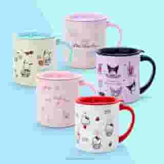 Coffee ☕ or tea 🍵? Take your pick with your favorite Sanrio friends! Tap the image or visit the link in bio to shop our new arrivals✨