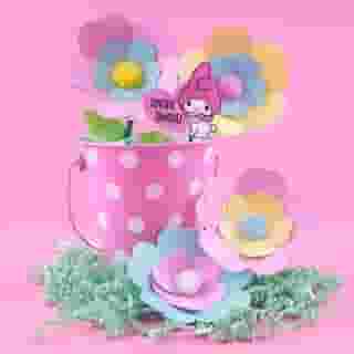 Something sweet from Mariland Forest 💐 We're celebrating our Friend of the Month with a paper flower craft inspired by #MyMelody's home to brighten up your day! It's the perfect gift for a friend - or yourself - this #ValentinesDay 💝 Visit the link in bio for the step-by-step instructions by our friend @hellofaheema! #SanrioFOTM ⁠
 