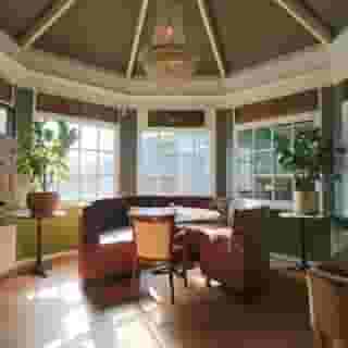 NIEUW op Horecaspot 👀⁠⁠
⁠⁠
🍽 Restaurant⁠, eetcafé, lunchroom en zalencentrum⁠
📍 Vijfhuizen⁠
✔Verhuur vastgoed⁠ & verkoop bedrijfsexploitatie⁠
⁠
Dit unieke horecaobject met een terras aan het water van ca. 80 zitplaatsen is gelegen in de Haarlemmermeer. De zaak is sfeervol ingericht en verdeeld over verschillende ruimtes. 🛥️⁠
⁠
Vanwege de indeling is deze zaak geschikt voor diverse doeleinden zoals restaurant, café en zalencentrum.⁠
⁠
Dit hoogwaardige en zeer complete horeca object is nu zonder verplichtingen beschikbaar ter overname.⁠
⁠
Meer info? Brochure of bezichtiging aanvragen? ⁠
🔗 in bio⁠