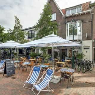 NIEUW op Horecaspot 👀⁠⁠
⁠⁠
🍽 Restaurant⁠
📍 Hilversum⁠
✔Verhuur vastgoed⁠ & verkoop inventaris ⁠
⁠
De Pizzabakkers Hilversum is precies in het midden van de Groest gelegen. Juist een concept zoals De Pizzabakkers past hier perfect. 🍕⁠
⁠
De Pizzabakkers Hilversum is in 2019 gestart. Beschikt over een ruim en frisse terras. Zoals bij elke De Pizzabakkers vestiging heeft de houtoven een prominente plek in de zaak. ⁠
⁠
De organisatie van deze vestiging staat als een huis, maar er is nog veel omzetgroei mogelijk.⁠
⁠
Meer info? Brochure of bezichtiging aanvragen? ⁠
🔗 in bio