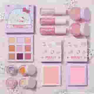 ❄️GIVEAWAY❄️ On Day 4 of 12 Days of Gifting🎄💖, we're giving away the entire Hello Kitty and Friends x Colourpop collection! Follow these steps for a chance to win:⁠
⁠
❄️Follow @sanrio and @colourpopcosmetics on Instagram⁠
❄️Like this post⁠
❄️Tag a friend ⁠who deserves some holiday cheer!⁠
⁠
Sweepstakes ends 12/5 at 10:59am PST and one winner will be contacted via DM. No purchase necessary. Must be a US resident and 18+ to enter. Visit the link in bio for the official rules. Shop the #HelloKittyxColourpop collection online at colourpop.com.