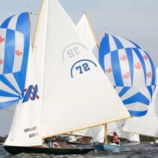 NIEUW op Horecaspot 👀⁠⁠
⁠⁠
🔐 Discrete verkoop⁠
🍽 Eetcafé ⁠
📍 Provincie Friesland⁠
⁠
Op een prachtige locatie aan het water in een Fries watersportdorp staat dit mooi ingerichte eetcafé. Het café is sfeervol ingericht en beschikt over ca 80 zitplaatsen. Op het terras aan het water kunnen ca 50 gasten zitten met prachtig zicht op het dorp en de watersporters die hier liggen aangemeerd om heerlijk te kunnen dineren in het eetcafé. ⁠
⁠
Meer info? Of een bezichtiging aanvragen? ⁠
🔗 in bio