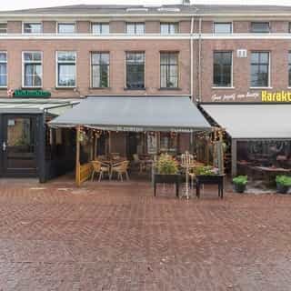 NIEUW op Horecaspot 👀⁠⁠
⁠⁠
🍽 Jansplein 48⁠
📍 Arnhem⁠
✔ Verhuur vastgoed⁠ ⁠
⁠
Vanwege een vertrekkend huurder komt deze mooie ruimte in het stadcentrum weer op de markt. Wat goed nieuws is voor de 25 personen die een zitplaats kunnen bemachtigen in het restaurant, en die nog eens 40 extra gasten op het terras.⁠
⁠
Het object beschikt over de nodige horecavoorzieningen zoals een vetvangput, mechanische luchtbehandeling, krachtstroom en een afzuiginstallatie. En om het plaatje helemaal af te maken, voorziet het in een appartement op de eerste verdieping.⁠
⁠
Meer info? Brochure of bezichtiging aanvragen? ⁠
🔗in bio