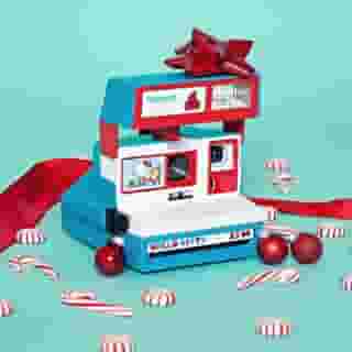 On the LAST DAY of 12 Days of Gifting 🎄❤️, we're giving away the limited edition @hellokitty x @polaroid 600 instant analog camera! Follow the steps below to enter for a chance to win:⁠
⁠
❄️Follow @sanrio on Instagram⁠
❄️Like this post⁠
❄️Tag a friend ⁠
⁠
Sweepstakes ends 12/12 at 11:59pm PST. One winner will be chosen and contacted by 12/13 via DM. No purchase necessary. Must be a US resident and 18+ to enter. Visit the link in bio for the official rules. Shop the camera online at @urbanoutfitters! 