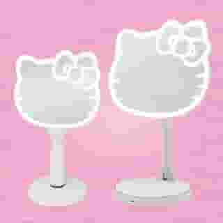 Hello, gorgeous 🎀 @impressionsvanity x @hellokitty is back! Visit the link in bio to shop the new supercute styles ✨