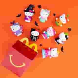 Spooky meets cute with new @hellokitty toys in every @McDonalds Happy Meal 🎃🖤 Available through Nov. 11 (while supplies last!) #Halloween ⁠