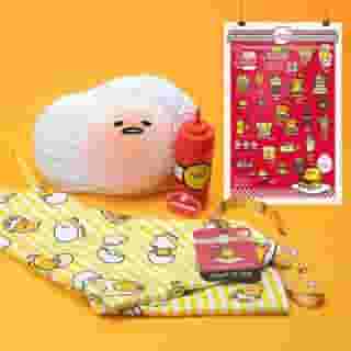 Hey Los Angeles! The immersive @gudetama lazy diner photo experience is coming to @sanriojapanesevillage next month. Want to reserve tickets now? 🍳 Visit the link in bio to purchase the VLP (very lazy person) package which includes a front of the line pass to meet #gudetama and these seriously egg-clusive gifts. See you soon! #monthofmeh 