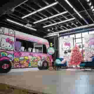 
Super sweet news! @hellokittycafe is taking over @shoepalace in downtown Los Angeles all month long! Satisfy your sweet tooth with @hellokitty treats at the pop-up from December 8 - December 31. Plus, shop the new #ShoePalacexHelloKitty collection and more limited edition gifts just in time for the holidays 🎄💕 Link in bio for more info. 