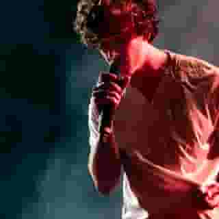 @guitarricadelafuente brought his blend of pop and folk magic to Bowery Ballroom last week,  as part of a two-night run on his most recent U.S. tour. Both performances sold out quickly, and fans came in droves to feel everything along side him. 

“Live, the songs breathe differently. Some become more raw, others more luminous,” he says.

See Rolling Stone's gallery at the link in our bio. 📷 @maju.rogo for Rolling Stone