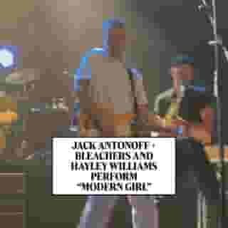 Collab of the century. @bleachersmusic and @yelyahwilliams performed "Modern Girl" at last night's #MusiciansOnMusicians 2025 live event. Read our recap of the night at the link in our bio.