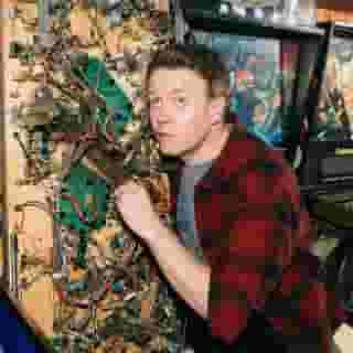 @brennanleemulligan is saving the world, one Dungeons and Dragons game at a time. We sat down with the beloved DM to talk about the worlds he built for Dimension 20 — and what he has planned for Critical Role. Link in bio. 📷 @chris.mc.pherson for Rolling Stone