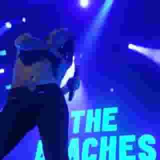 @thebeachesband absolutely crushed their set at @rollingstone's Gather No Moss rock tour stop 2️⃣. Up next: Nashville on September 23 w/ @wetlegband, @hanavuuu & @maryinthejunkyrd 🎟️ hit the link in bio for tickets 

Shot by @jeff_boyardee_ 
Editor @nicolesalmeri