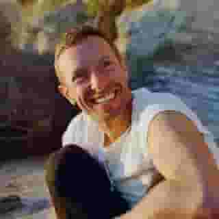 Chris Martin on the cover of Rolling Stone, January 2025: "We are consciously trying to fly the flag for love being an approach to all things." Revisit the @coldplay cover story, apropos of nothing, at the link in our bio. 📷 @yanayatsuk for Rolling Stone