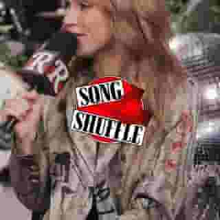 We met up with @sukiwaterhouse at The Roxy in LA and asked her to shuffle her music library 🎵 Watch the full episode at the link in our bio.

Host & Producer @leahluser
Director @waiss_aramesh
DP @gbellzie
Editor @dannyhurwitz, Ryan Jeffrey, @blakedixon
UX Editor @nthompson89