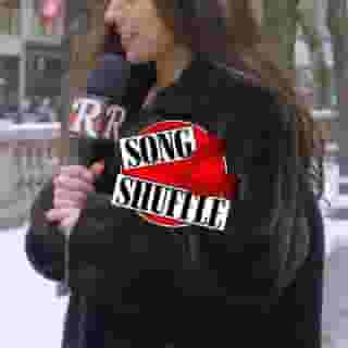 @samiatheband shuffles her music library with Rolling Stone. hit the link in our bio to watch the full episode 🩸 

Host & Producer @leahluser
Director @waiss_aramesh
DP @marc_manasse
Editor @blakedixon
UX Editor @nthompson89