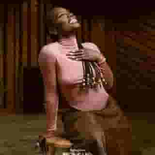 In a #MusiciansOnMusicians conversation with Brittany Howard (@blackfootwhitefoot), @doechii says she thinks it's "a great time for women," especially in hip-hop music right now. "There are challenges to being in a male-dominated industry. I figured out how to be a leader, how to be stern and respectful, and it’s brought me to where I am now." Hit the link in our bio to read the full convo.