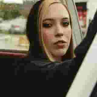 One of indie rock’s most intensely beloved singer-songwriters @soccermommyband and @rollingstone meet up in Nashville to talk about life in the public eye and wrestling grief on her best album yet. Hit the link in bio to read the interview.

Writer @angiemartoccio
Photographer @cedrickphoto
Director of Photography @jennsantana
Deputy Music Editor @swvlswvl
Senior Visuals Editor @photoeditorjoe
Hair and Makeup @muhhlisss
Photographic Assistance @sinatrascup
Location @goldenponynashville