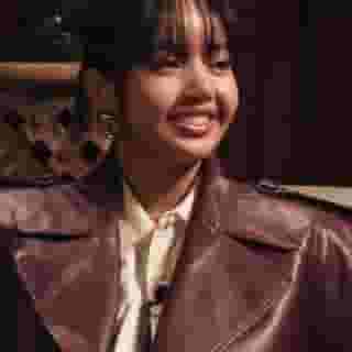 @lalalalisa_m LOVED @tyla's "Water" challenge — but wants some advice on some new dance moves from the South African star 💧 Hit the link in bio to watch the full #MusiciansOnMusicians conversation between the two global phenomenons.