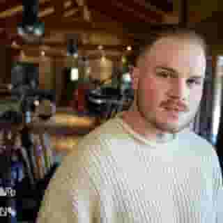 During our new Rolling Stone #MusiciansOnMusicians conversation, @zachlanebryan opened up about doubting himself as a songwriter and the imposter syndrome he felt.

"When I play [my songs], I’m like, 'There’s no way people enjoy these like they would enjoy a Dylan song or a Springsteen song or anything like that,'" Bryan said.

Hit the link in bio to read/watch the conversation. 📷 @dannybones64 for Rolling Stone