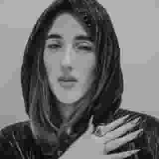 Judeline is the rising Spanish artist who will enchant you with her haunting voice. After catching the attention of Bad Bunny and Rosalia, the newcomer shows her full range with her stunning debut album 'Bodhiria' – at the link in our bio, read why she's an Artist You Need to Know. 📸 @sachalecca for Rolling Stone