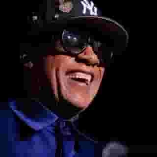 The absolute legend Stevie Wonder brings hours of hits to Madison Square Garden. Hit the link in bio for a recap of the epic show. 📷 @moresoupplease for Rolling Stone