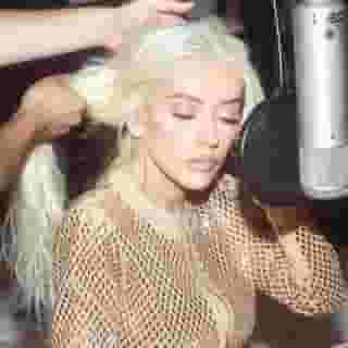 Christina Aguilera (@xtina) will celebrate the 25th anniversary of her eponymous debut album by releasing live studio re-imaginings of its hits for an episode of Spotify Anniversaries. Slated for Sept. 23, the special episode will hear Aguilera sing with @sabrinacarpenter and @machinegunkelly, and share stories of the album’s making, Rolling Stone can exclusively reveal. More details at the link in our bio. 📸 @dennisleupold