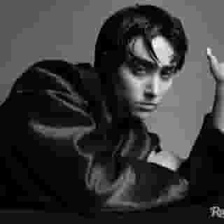 @ChappellRoan says that many of her fellow musicians have been checking in with her to see if she's okay.

Charli XCX was one of the first to do so, Billie Eilish keeps tabs on her, Lorde gave her helpful tips for the airport, Phoebe Bridgers comes over to hang, Mitski emailed her welcoming her to the "shittiest exclusive club in the world."

Hit the link in bio to read the full interview and see all the photos. 📸 
 @inezandvinoodh for Rolling Stone