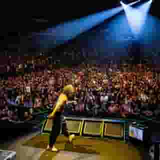 Rolling Stone went backstage with @incubusofficial for their 'Morning View' anniversary show at Madison Square Garden last week. Read our conversation with guitarist Mike Einziger and see more photos at the link in our bio. 📸 @grifflotz for Rolling Stone