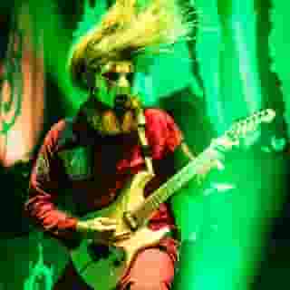 Rolling Stone photographed @slipknot backstage and onstage at Madison Square Garden as the band celebrated the 25th anniversary of their self-titled album. The nonet broke out the red coveralls, donned masks that recalled how they looked in the summer of '99 – see the photos and read our conversation at the link in our bio. 📸 @grifflotz for Rolling Stone