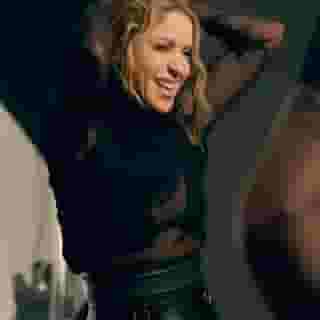 On the set of her Rolling Stone cover shoot, @Shakira gives advice about developing your own style as an artist: "Time is actually your friend. It's the great sculptor." Watch the full video at the link in our bio.

Head of Video & Associate Creative Director @kimberlyaleah
Co-Executive Producer @tara__catherine
Associate Producer @ilanawoldenberg
Videographer/Interviewer @_dmanuela
Photographer @mason.poole
Video Editor: @carolinafudala