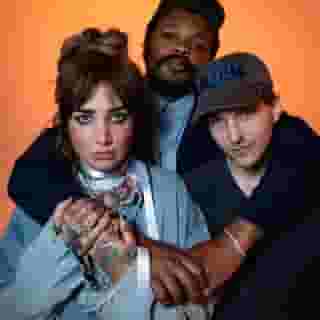 @dehdforever went off the grid in Taos, New Mexico, got stranded in Montana, and returned home to Chicago to make 'Poetry,' an LP filled with "pain and joy and everything in between." Read our interview with the indie-rock trio at the link in our bio. 📷 @grifflotz for Rolling Stone
––
Makeup: @sarahelizabethface
Hair: @daniel.lutz.hair