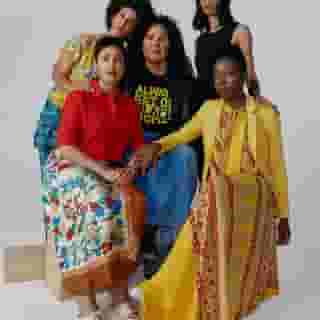 These are the women who tried to warn us about AI.

Today the risks of artificial intelligence are clear — but the warning signs have been there all along. Researchers — including many women of color — have been saying for years that “generative” AI systems interact differently with people of color and that the societal effects could be disastrous.

Hit the link in our bio to read more.
–
Photographer @gioncarlovalentinefor @rollingstone
Writer @lorenaoneil
Director of Photography & Deputy Creative Director @emma.v.reeves
SeniorFeatures Editor Kate Storey
Senior Visuals Editor @photoeditorjoe
Photo Editor @maju.rogo
Makeup@greggmakeupnyc for @bareps
Photo assistance @bluenosedelight @fortunaphoto_, Amadu Kamara
Makeup assistance @lesliewisdomhairshow