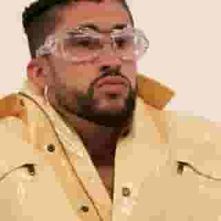 Behind-the-scenes of our @badbunnypr Rolling Stone cover shoot. Hit the link in bio to read the interview and see all the photos.

Executive Producer @kimberlyaleah
Director of Production @tara__catherine
Videographer @miasarah_______