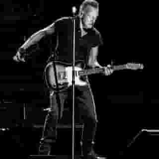 This weekend, @springsteen and the E Street Band pulled up to Madison Square Garden for an arena-shaking homecoming show. Hit the link in bio to read our 9 thoughts on the show. 📷 @sachalecca for Rolling Stone