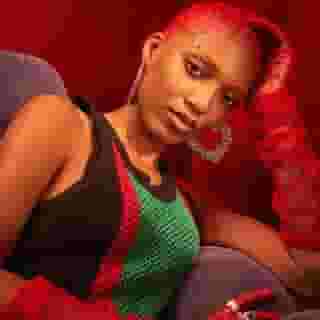 After a year of personal turmoil, L.A.-based avant-R&B artist Liv.e (@_osun) has revealed her sophomore album 'Girl in the Half Pearl,' out February 10. “Thematically, it’s about the rebirth of myself and allowing myself to be who I am,” she tells Rolling Stone. “It kind of deals with what comes with being in love, when you don’t really know what love is.” Read our conversation at the link in our bio.

📸 @nicolbiesekphoto for Rolling Stone, Makeup by @christinaguerra