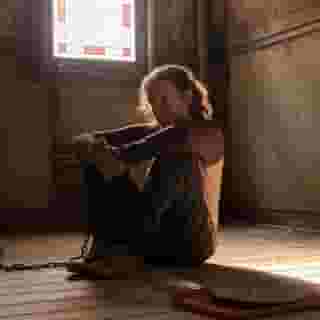 Phew...what an episode. Who tapped into 'The Last of Us' tonight and what do we think? Hit the link in bio to read our recap. 📸 Shane Harvey/HBO, Liane Hentscher/HBO