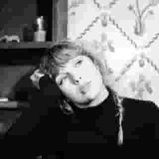 2 years ago, @taylorswift delivered her second album of 2020 'evermore.' On the 'folklore' sister album, Swift paid tribute to everything from Eighties pop and country murder ballads to 'The Great Gatsby.' Hit the link in bio to see 7 major influences on 'evermore.' 📸 @bethgarrabrant