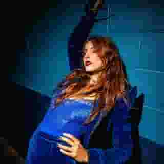 We linked up with @sloppyjanebandd at @elsewherespace for an awesome backstage and behind-the-scenes look at their show this week. Hit the link in bio for more photos. 📸 @sachalecca & @grifflotz for Rolling Stone