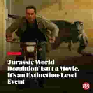 We once called 'Jurassic World: Fallen Kingdom' the franchise's single worst entry. We now owe that movie an apology. Hit the link in bio to read our review of 'Jurassic World: Dominion.' 📸 Amblin Entertainment/Universal Pictures