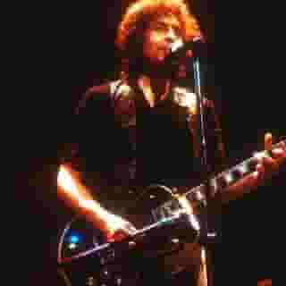 Bob Dylan celebrates his 81st birthday today. Last year, we put together several in-depth historic interviews, original album reviews, news articles, special essays, and much, much more. Hit the link in our bio to revisit and happy birthday, Bob! 🎈 ⁠
⁠
📸 Larry Hulst/Michael Ochs Archives/Getty Images, Fiona Adams/Redferns