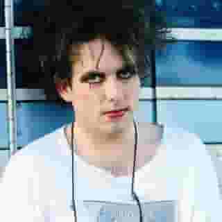 Wishing a Happy Birthday to Robert Smith of The Cure, who turns 63 years old today. Hit the link in bio for a look back at the group’s history and its biggest hits.

📸 Paul Harris/Getty