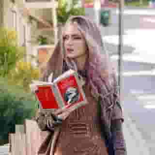 What are "play-to-earn" NFT games and why does Grimes think they could upend the capitalist economy? 🤔⁠
⁠
The “play-to-earn” movement is driving a multi-billion-dollar NFT boom, as more people trade in-game currencies for cash.⁠
⁠
Tap the link in our bio to learn more.⁠
⁠
Photo: Jvshvisions/BACKGRID