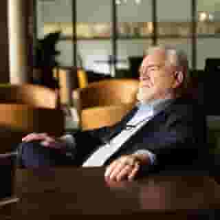 ‘Succession’ Season Three gives us more family mutiny, corporate conniving, and cousin Greg. The Roy family returns in all their conniving, backstabbing glory in the new trailer.⁠
⁠
Tap the link in our bio to watc.⁠
⁠
Photo by HBO