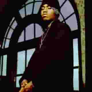 Happy birthday Nas! 🎈⁠
⁠
From “The World Is Yours” to “Hate Me Now,” the storied Queens rapper walked us through his thought process and state of mind behind 20 of his most introspective songs.⁠
⁠
Tap the link in our bio to read more.