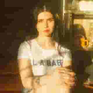 After making her album Magic Mirror, singer-songwriter Pearl Charles moved to Joshua Tree and followed the cosmic country path of Gram Parsons.⁠
⁠
Tap the link in bio to see why she's an Artist You Need to Know.⁠
⁠
Photo: Fanny Chu⁠
⁠
